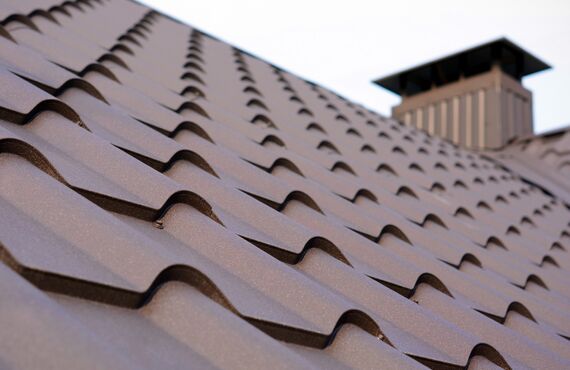 平塚市の会社は屋根修理を請け負う前にドローンで点検いたします